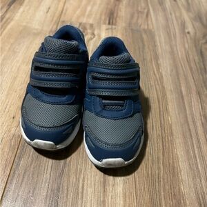Toddler shoes